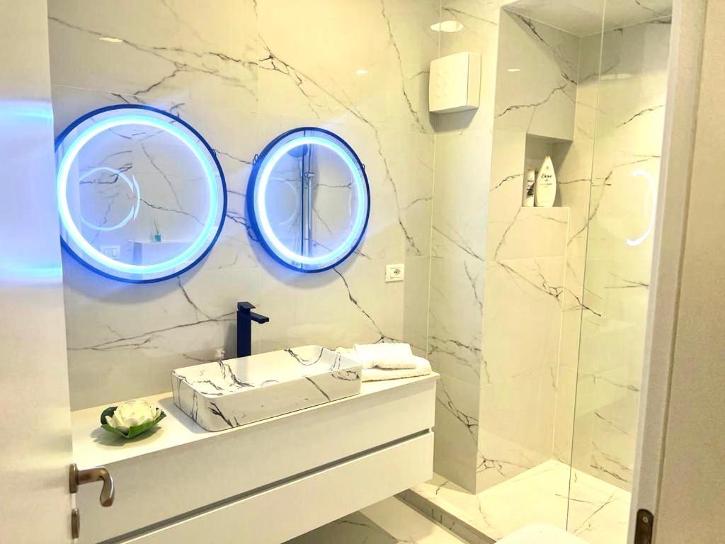 Durres Currila Modern Luxury Stunning Beach Views Esterno foto